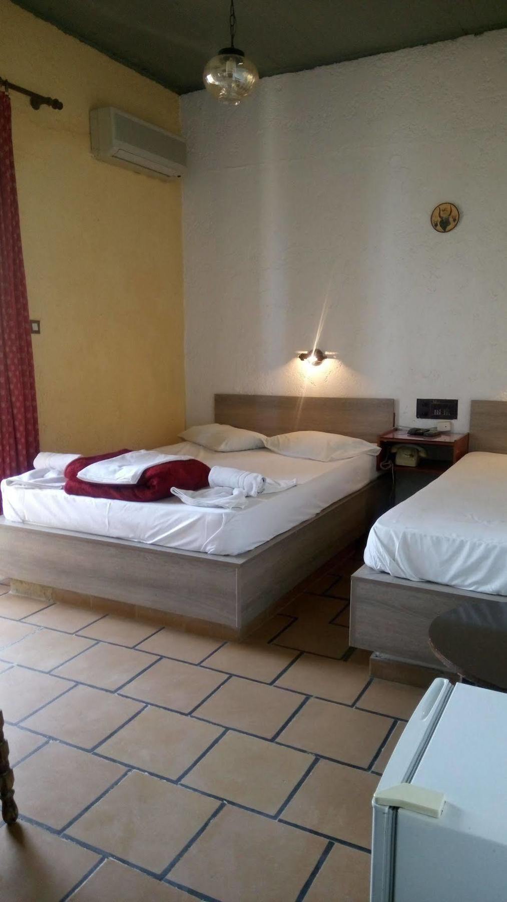 Minoas Hotel Amoudara  Exterior photo